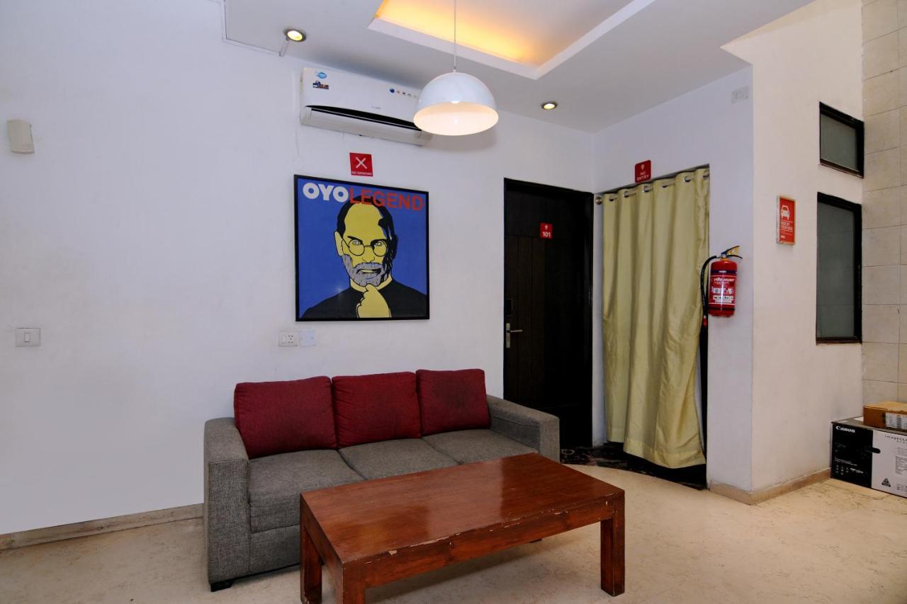 Oyo Flagship 591 Safdarjung Enclave Aparthotel New Delhi Buitenkant foto